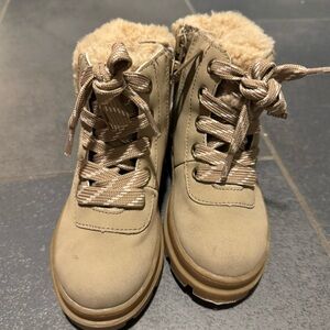 Waterproof H&M toddler boots